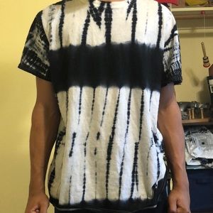 Basic tie dye tee